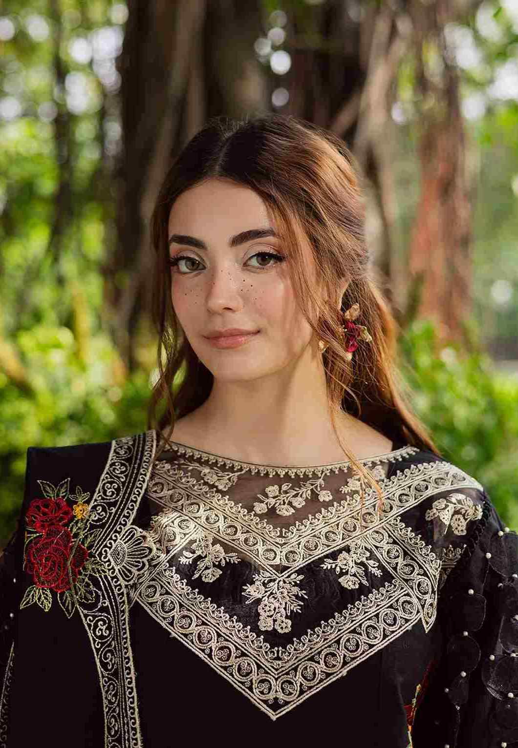 3 Piece Unstiched Embroidery Dhanak