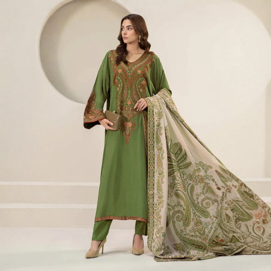 EMBROIDERED LAWN 2025