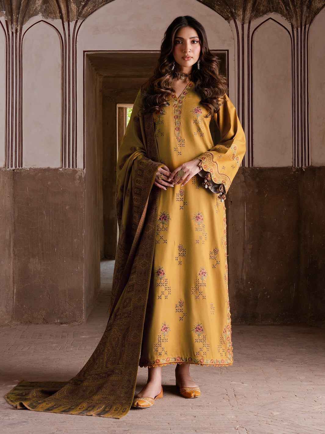 3 Piece Unstiched Embroidery Dhanak